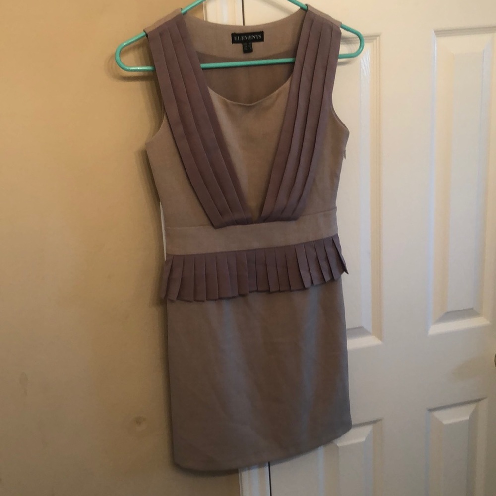 Elements professional dress, XS beige